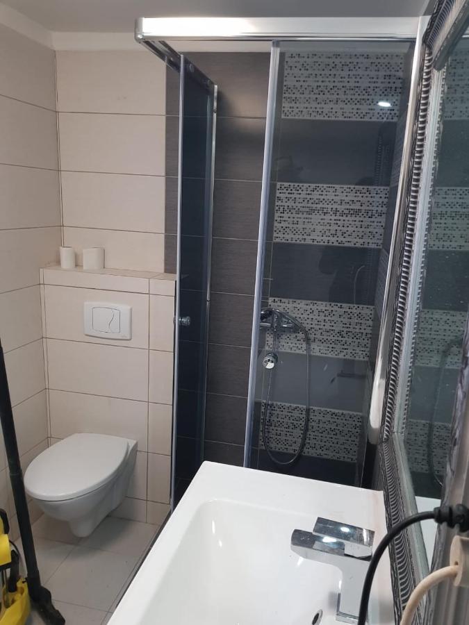 Horska Chata V Srdci Kremnickych Hor Banská Bystrica Exterior foto